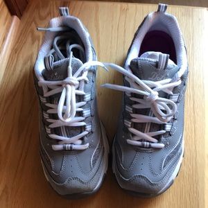 Barely worn Women’s Skechers D’Lites with Memory Foam